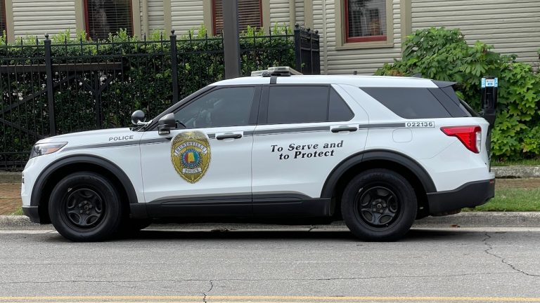 Man accidentally shot and killed in car with woman and 2 kids, Huntsville police say
