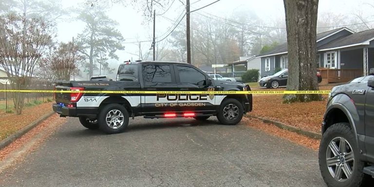 Sheriff’s deputy, suspect struck during shootout in east Alabama